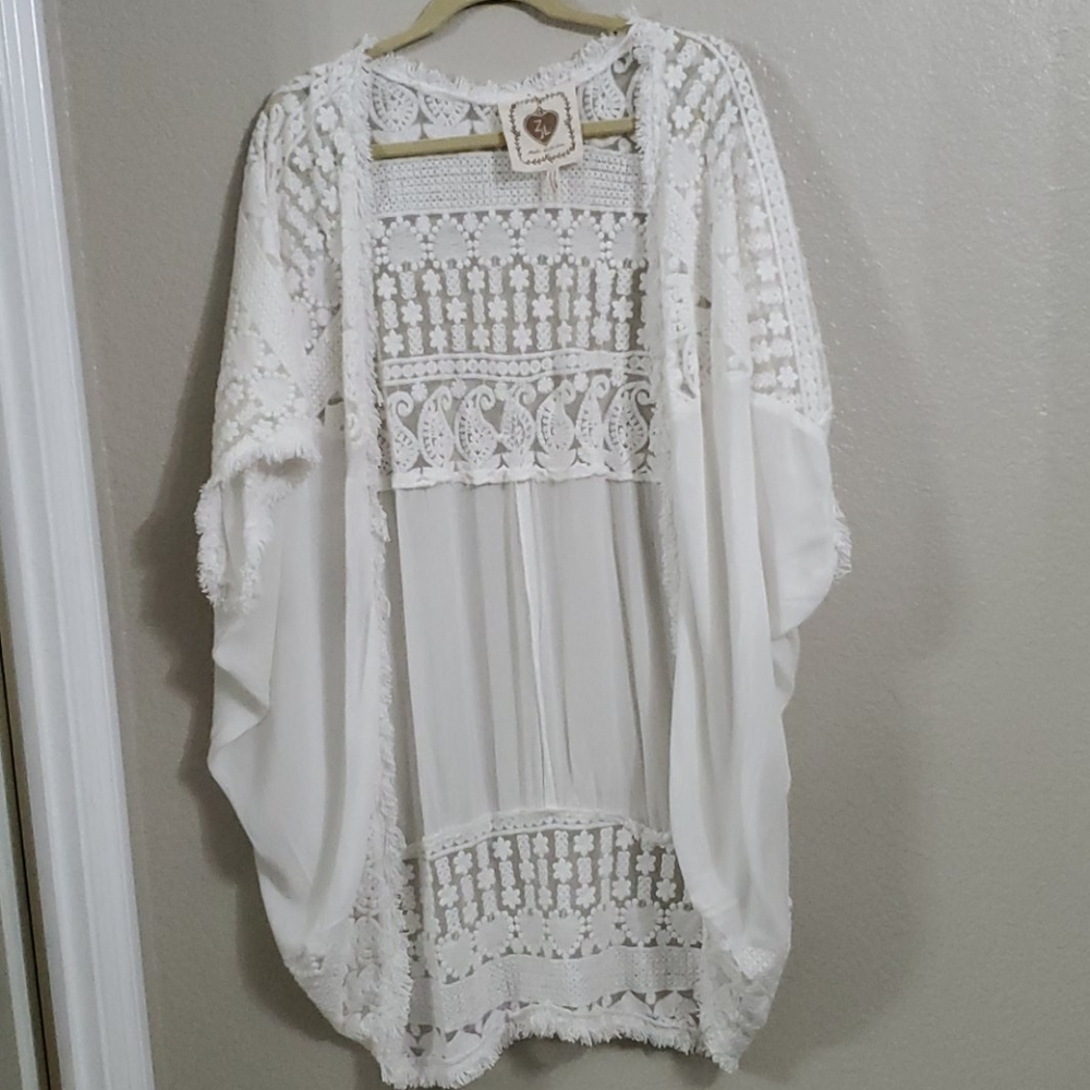 Z & L Europe White Embroidered boho Kimono